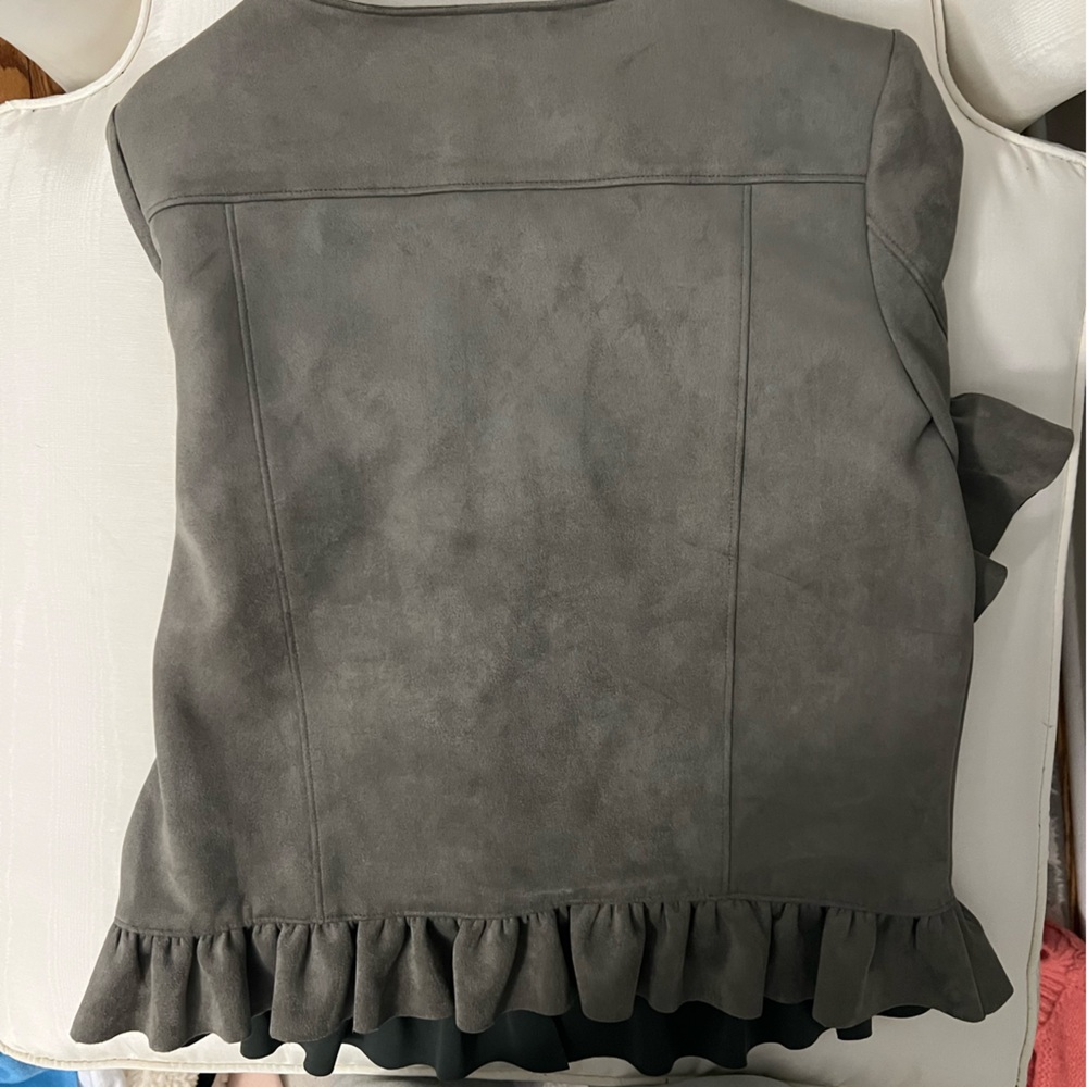 BLVD Ruffle Jacket - Picture 2 of 4